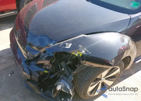 2013 Volkswagen Beetle 2.0T from USA, damaged, VIN 3VW7T7AT4DM830908